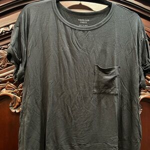 American Eagle Outfitters Black T-Shirt
